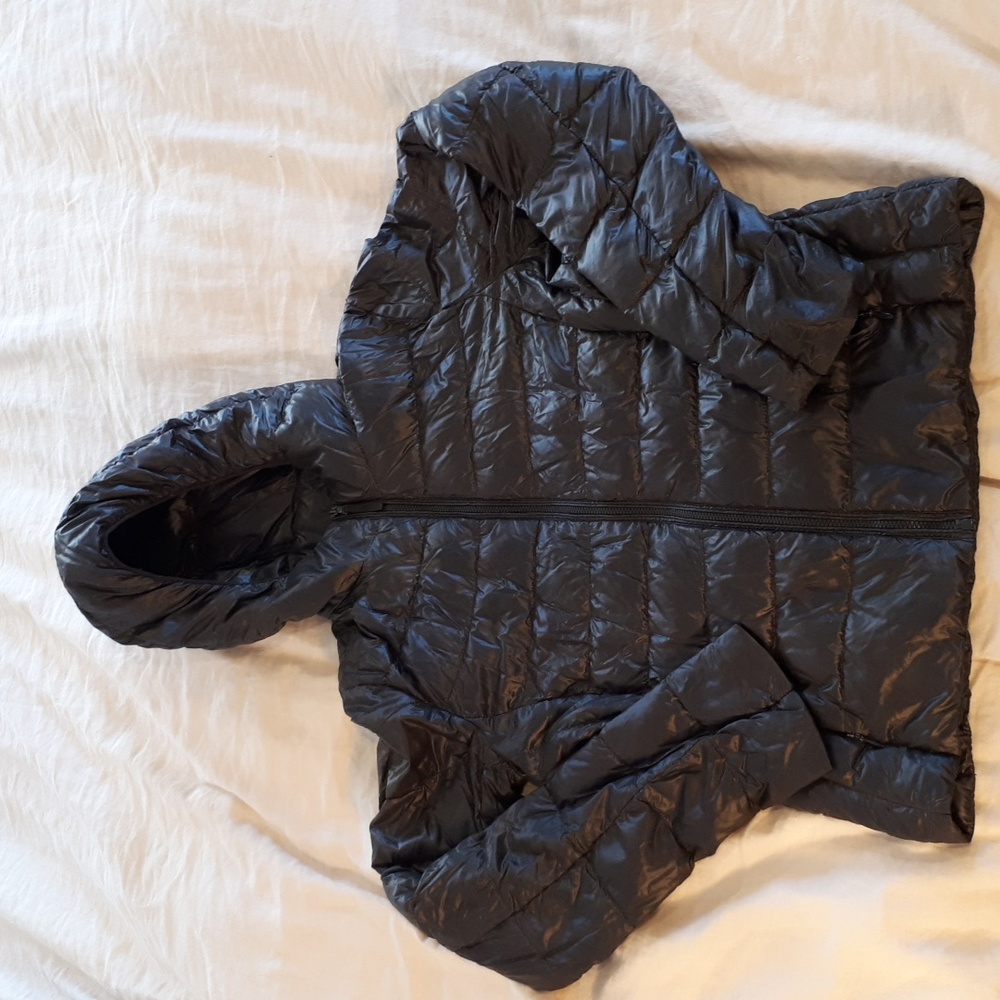 Uniqlo down jacket with hood. Size XS